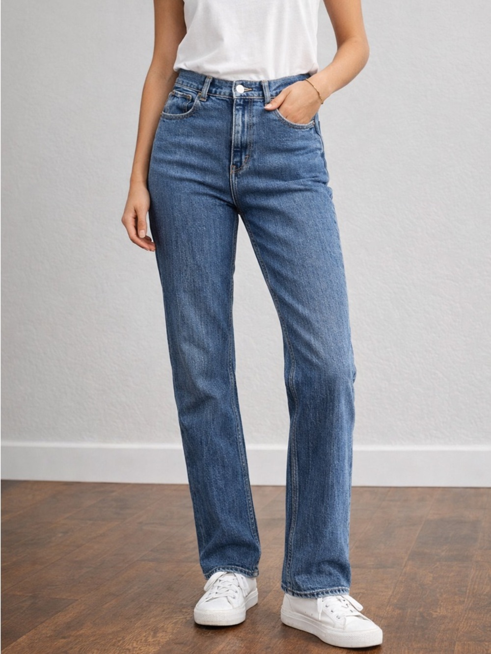 Abercrombie & Fitch Medium Blue High-Rise Straight Jeans - Picture 2 of 6